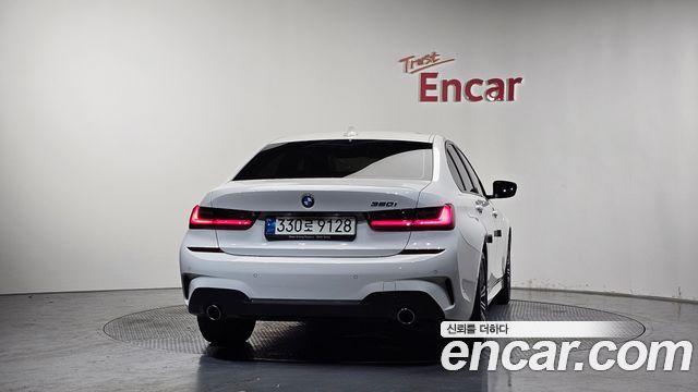 BMW 3 Series G20 320i M Sport - фото 3
