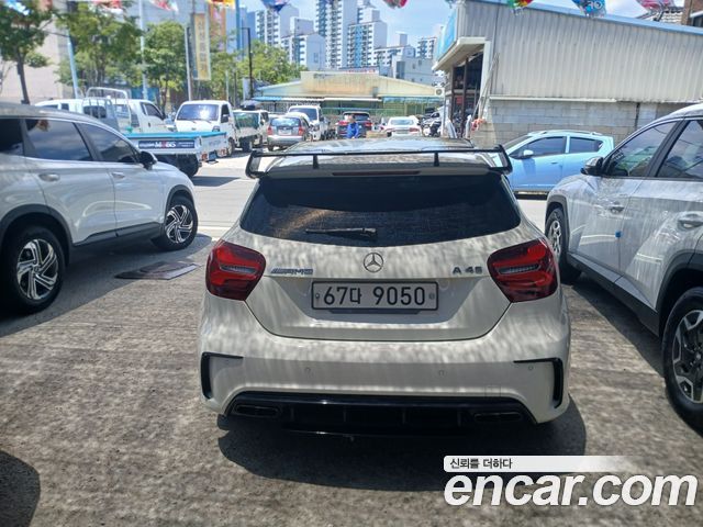 Mercedes-Benz A-Class W176 A45 AMG 4MATIC - фото 3