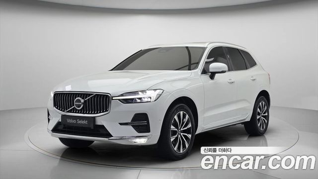Volvo XC60 2-го поколения B5 Ultimate Bright - фото 0