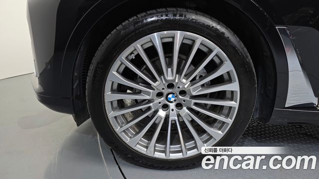 BMW X7 G07 xDrive 40i Design Pure Excellence 7-Seater - фото 4