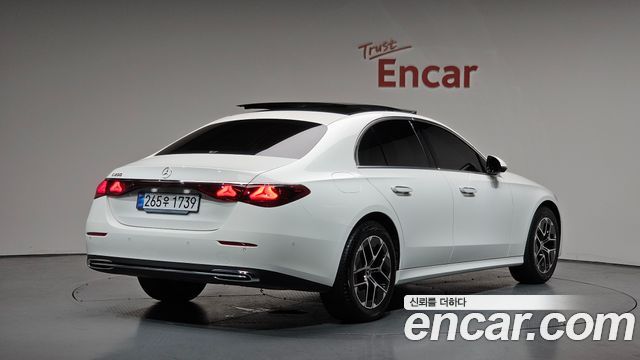 Mercedes-Benz E-Class W214 E200 Avantgarde - фото 1