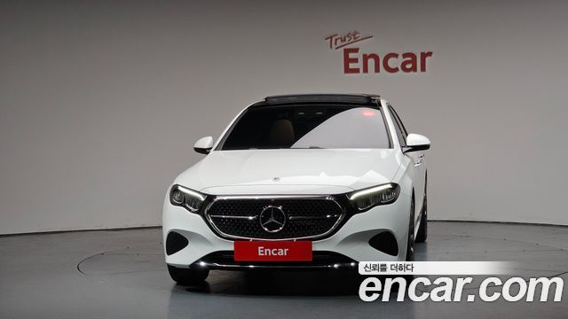 Mercedes-Benz E-Class W214 E200 Avantgarde - фото 2