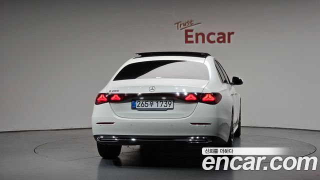 Mercedes-Benz E-Class W214 E200 Avantgarde - фото 3
