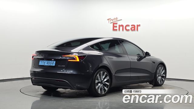 Tesla Model 3 Long Range AWD - фото 0
