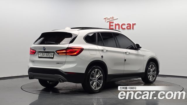 BMW X1 F48 xDrive 18d Joy - фото 1