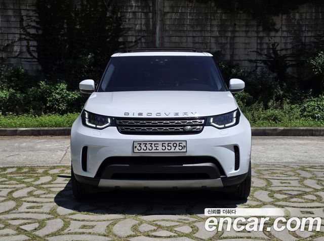 Land Rover Discovery 3.0 SD6 SE - фото 1