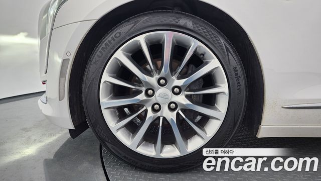 Cadillac CT6 2.0 Turbo - фото 4