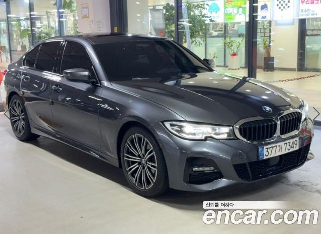 BMW 3 Series G20 320i M Sport - фото 1