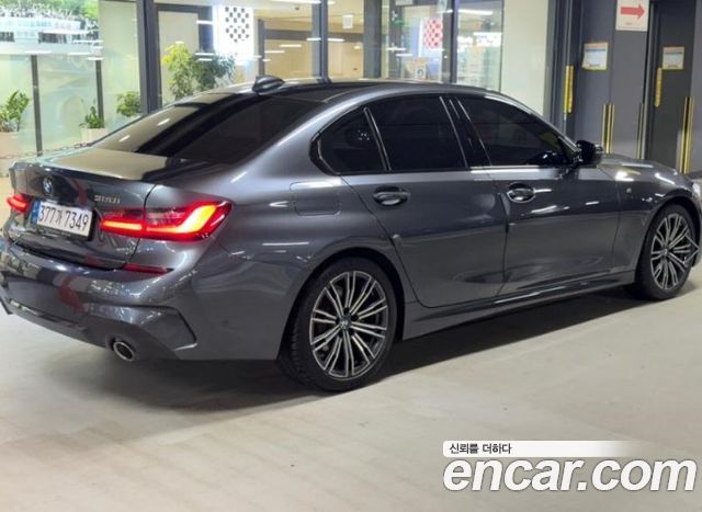 BMW 3 Series G20 320i M Sport - фото 3