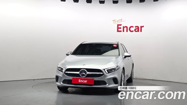 Mercedes-Benz A-Class W177 A220 Hatchback - фото 2