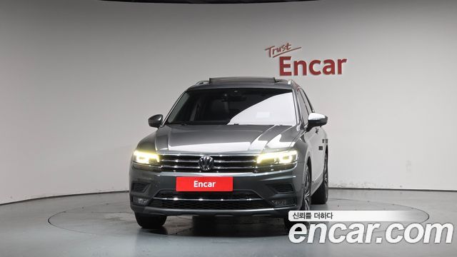 Volkswagen Tiguan 2-го поколения 2.0 TDI Prestige - фото 2
