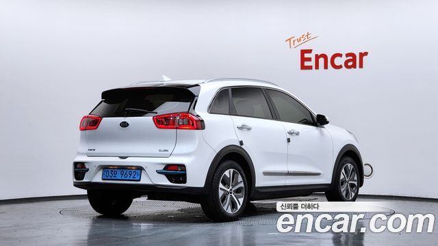Kia Niro EV Noblesse - фото 1