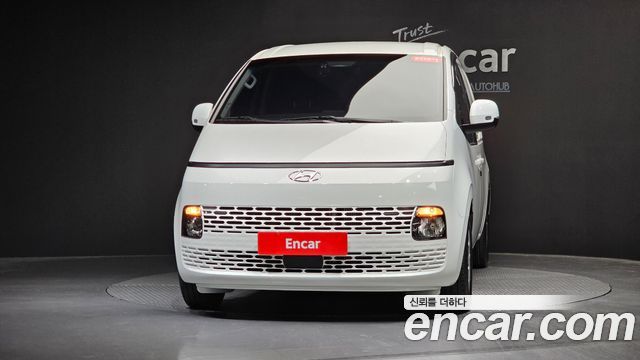 Hyundai Staria Cargo 3-Seater Modern - фото 1