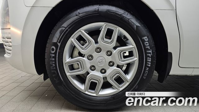 Hyundai Staria Cargo 3-Seater Modern - фото 3