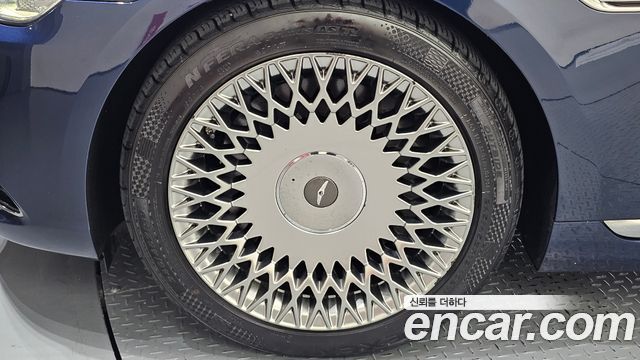 Genesis G90 3.3 T AWD Premium Luxury - фото 4