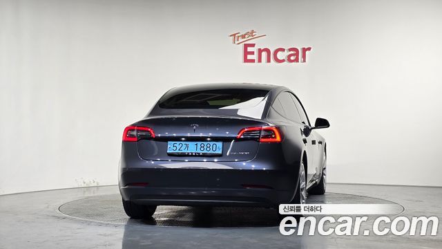 Tesla Model 3 Long Range AWD - фото 3