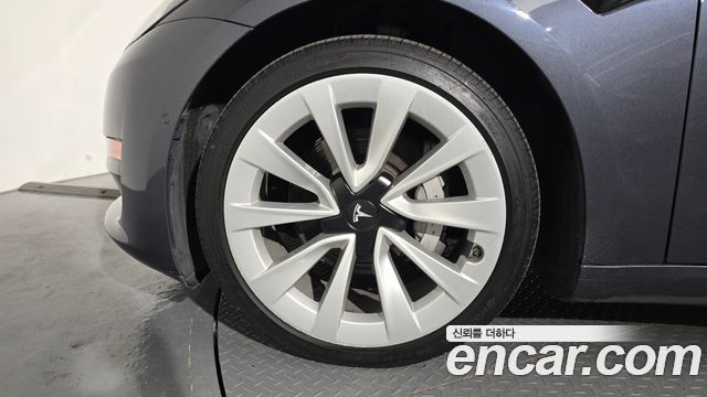 Tesla Model 3 Long Range AWD - фото 4