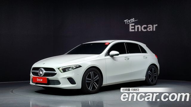 Mercedes-Benz A-Class W177 A220 Hatchback - фото 0