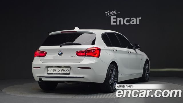 BMW 1 Series F20 118d Sport 5Door - фото 1