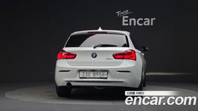 BMW 1 Series F20 118d Sport 5Door - фото 3