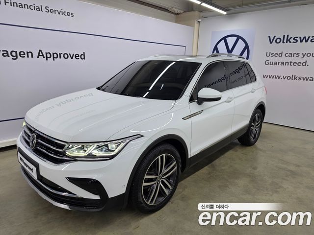 Volkswagen Tiguan 2-го поколения 2.0 TDI Prestige - фото 0