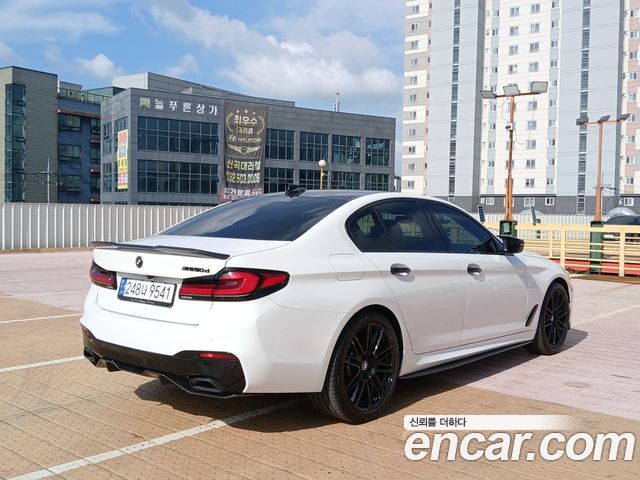 BMW 5 Series G30 520d xDrive M Sport Package Plus - фото 3