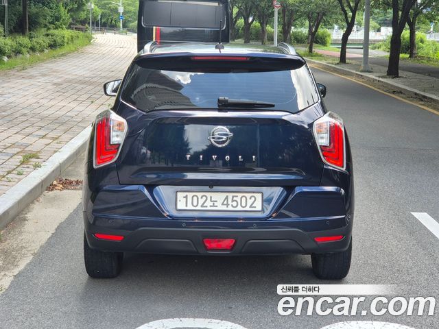 SsangYong Tivoli Gasoline 1.5 2WD V3 - фото 2
