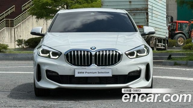 BMW 1 Series F40 120i M Sports - фото 2
