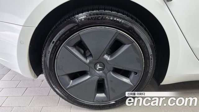 Tesla Model 3 Long Range AWD - фото 4