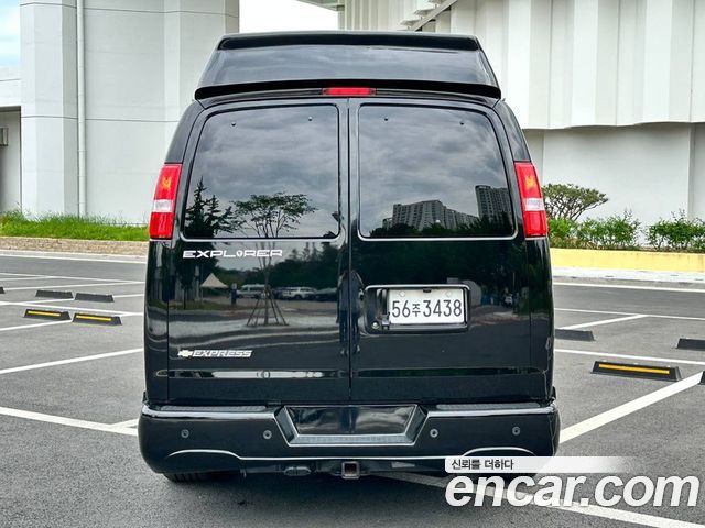 Chevrolet Express Van 6.0 - фото 1