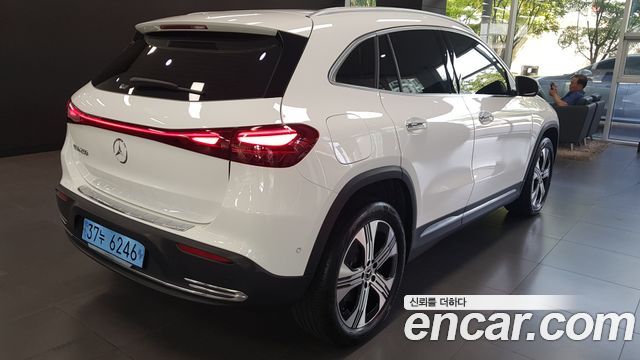 Mercedes-Benz EQA H243 EQA250 - фото 1