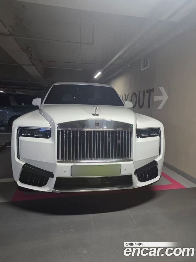 Rolls-Royce Cullinan 6.7 V12 - фото 0