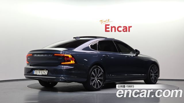 Volvo S90 B5 Ultimate Bright - фото 1