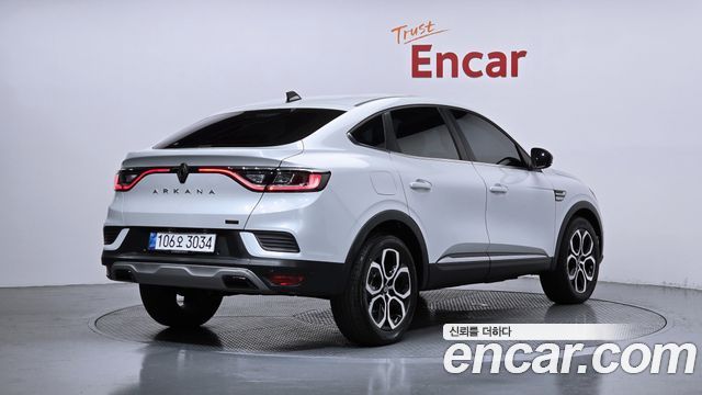 Renault Samsung Arkana 1.6 E-TECH Iconic - фото 1