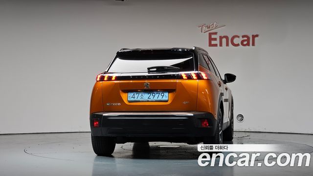 Peugeot 2008 2-го поколения EV GT - фото 2