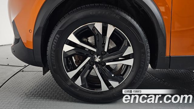 Peugeot 2008 2-го поколения EV GT - фото 3