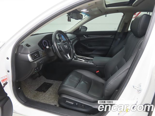 Honda Accord 10-го поколения 1.5 Turbo - фото 4