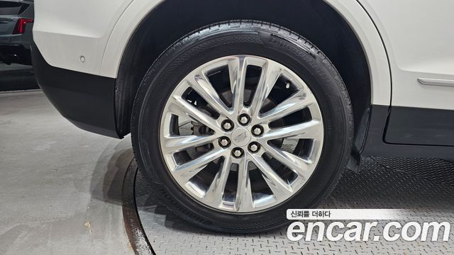 Cadillac XT5 3.6 Platinum - фото 4