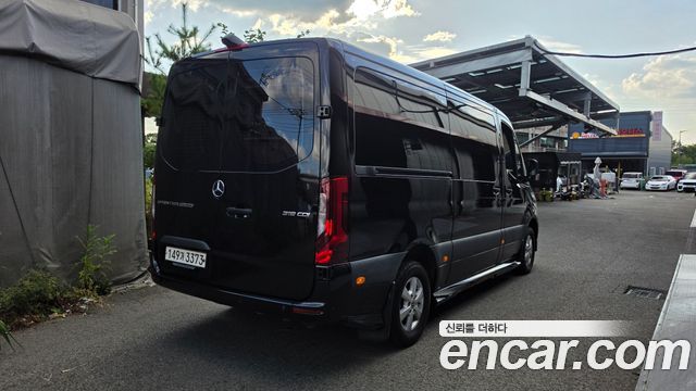 Mercedes-Benz Sprinter 3.0 Diesel W907 - фото 1