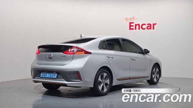 Hyundai Ioniq Electric Q - фото 1