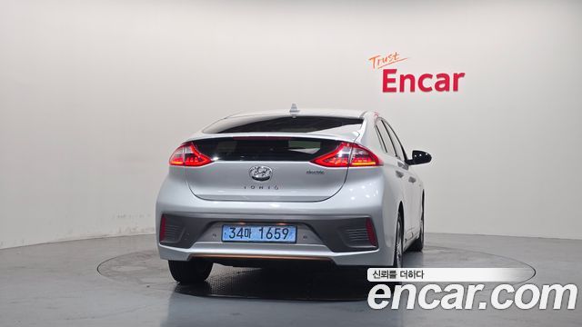 Hyundai Ioniq Electric Q - фото 3