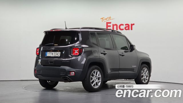 Jeep Renegade 2.4 Limited - фото 1