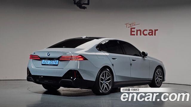 BMW i5 G60 eDrive 40 M Sport - фото 0