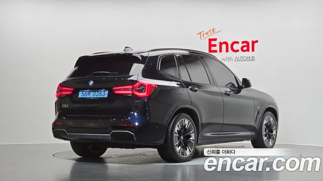 BMW iX3 M Sports - фото 1