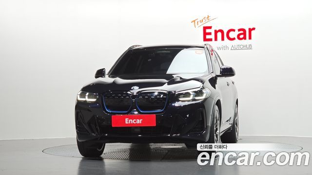 BMW iX3 M Sports - фото 2