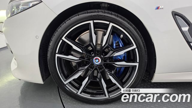 BMW 8 Series G15 M850i xDrive Gran Coupe - фото 4