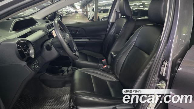 Toyota Prius 1.5 Crossover - фото 4