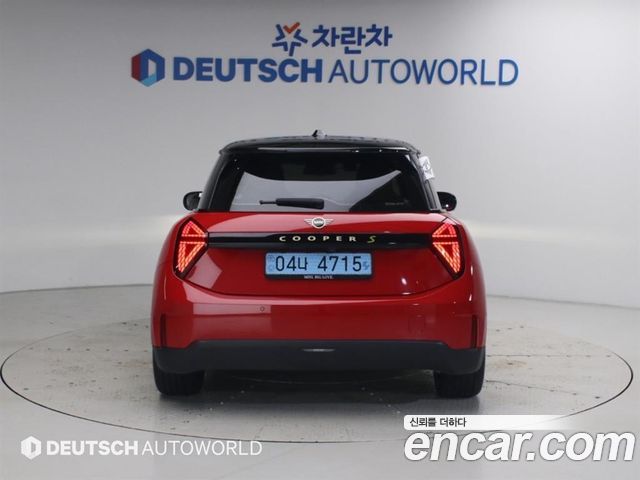 Mini Cooper Electric 4-го поколения SE Favoured - фото 3