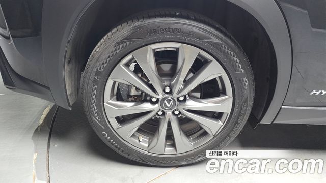 Lexus UX 250h 2.0 F-Sport 2WD - фото 4