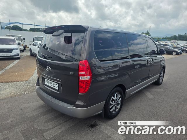 Hyundai Starex New Urban 9-Seater Premium Spicial - фото 1